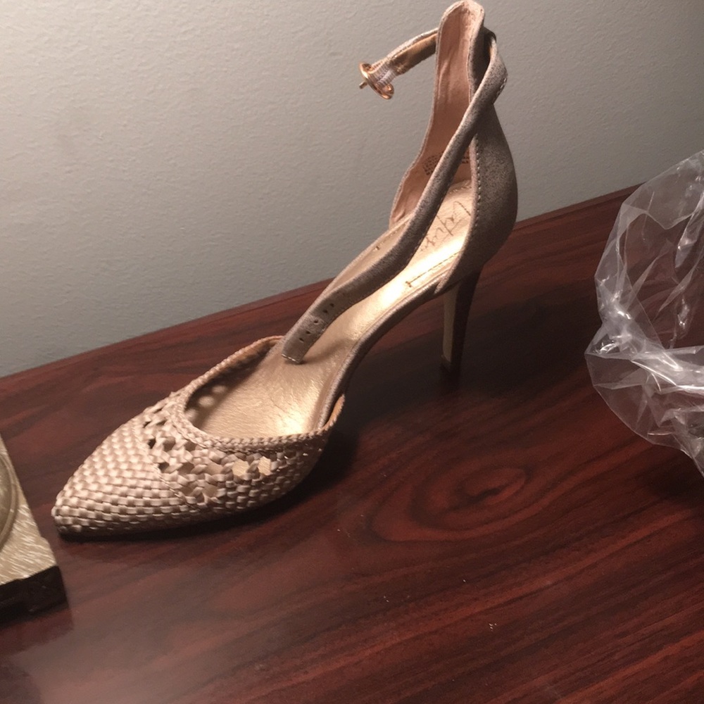 Unworn heels - Picture 4 of 4